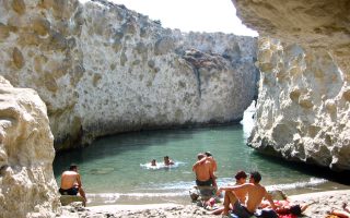 milos papafragas beach