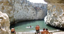 milos papafragas beach