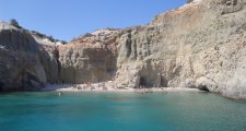 milos tsigrado beach