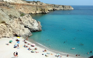 milos tsigrado beach
