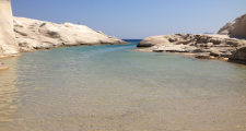 Milos Sarakiniko Beach