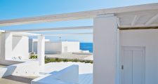 mykonos blu