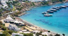 psarou beach mykonos